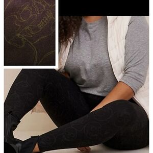 🆕️☠️SKULL COMFORT WAIST PREMIUM LEGGING WITH *POCKETS* - FULL LENGTH☠️